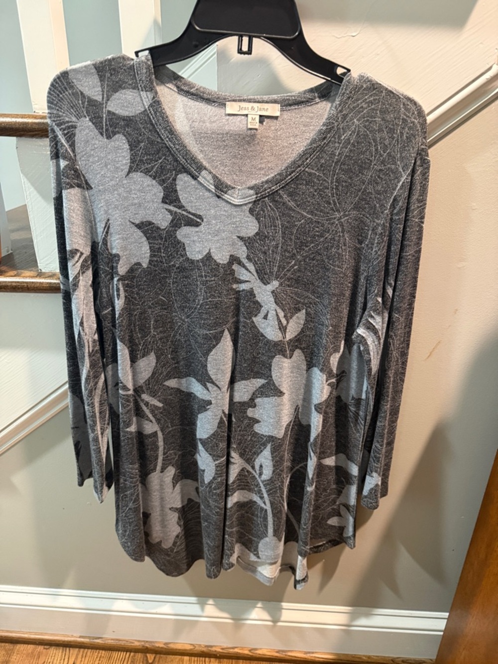 Gray Floral V‑Neck Tunic Top